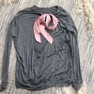 Long sleeve tee with bow back
